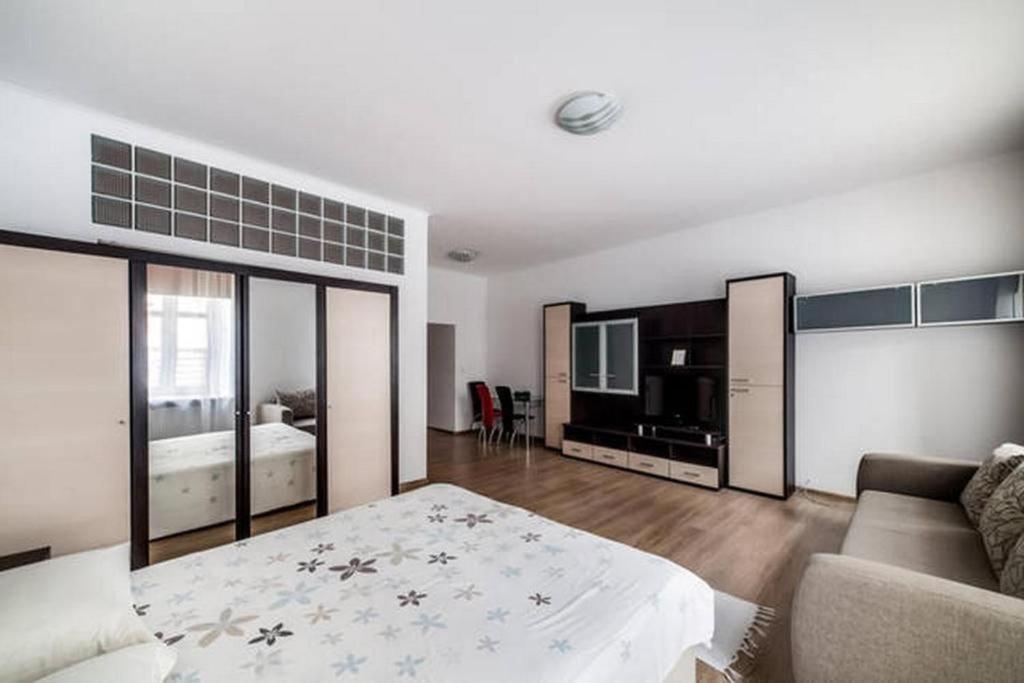 Apartment In The Center Of "Opera" リヴィウ エクステリア 写真